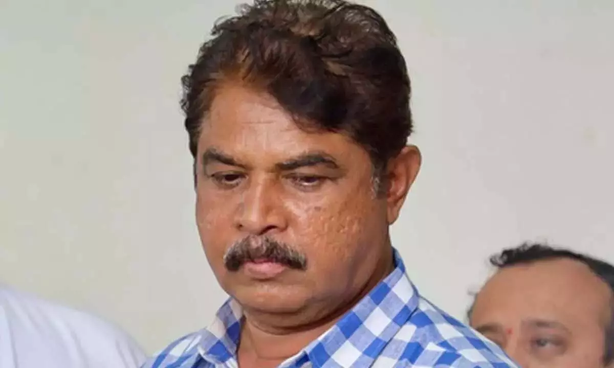 मिसुरु में 9 वर्षीय बालिका के साथ बलात्कार और हत्या, BJP ने कानून-व्यवस्था पर उठाए सवाल मिसुरु में 9 वर्षीय बालिका के साथ बलात्कार और हत्या, BJP ने कानून-व्यवस्था पर उठाए सवाल