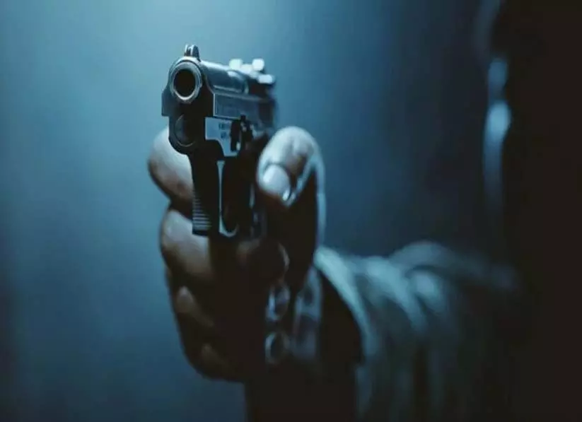 अमेरिका के मिसिसिपी में हाईस्कूल में अंधाधुंध फायरिंग, 4 की मौत और 12 घायल अमेरिका के मिसिसिपी में हाईस्कूल में अंधाधुंध फायरिंग, 4 की मौत और 12 घायल