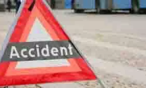 Bihar: बेकाबू कार ने सड़क किनारे चल रहे कई लोगों को कुचला