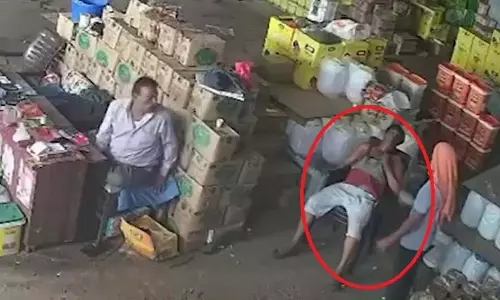 इशारा भी किया लेकिन ध्यान नहीं दिया मालिक ने, हार्ट अटैक से नौकर की मौत