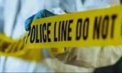 Police ने श्रीनगर में आतंकवादियों के सहयोगियों के ठिकानों पर छापेमारी की