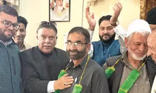 पीडीपी नेताओं ने बडगाम उपचुनाव पर विचार-विमर्श किया पीडीपी नेताओं ने बडगाम उपचुनाव पर विचार-विमर्श किया
