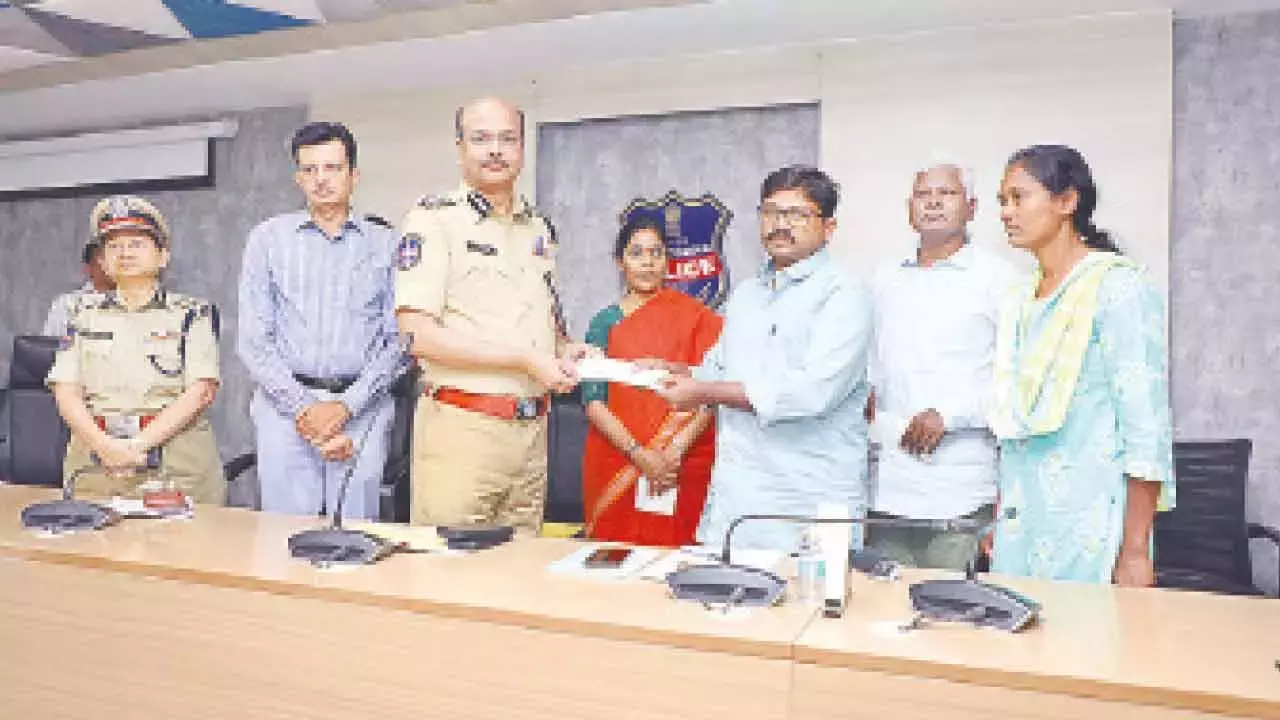 Telangana : तीन शीर्ष माओवादी नेताओं ने आत्मसमर्पण किया, प्रत्येक को 20 लाख रुपये का इनाम