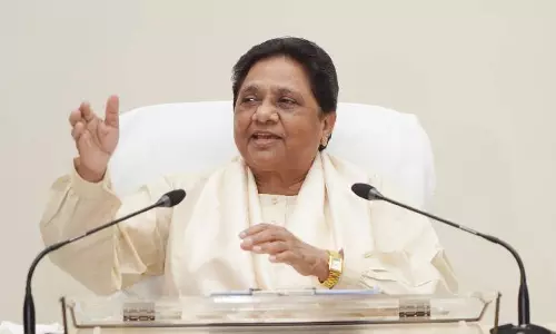 Patna: बिहार-यूपी सीमा के चुनावी रणभूमि में मायावती की एंट्री से बढ़ेगा रोमांच Patna: बिहार-यूपी सीमा के चुनावी रणभूमि में मायावती की एंट्री से बढ़ेगा रोमांच