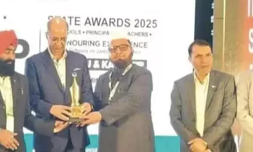 Poonch निजी स्कूलों के महासंघ ने इस्लामी विद्वान को सम्मानित किया