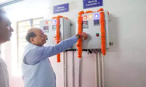 उपराज्यपाल सक्सेना ने द्वारका में एंटी-स्मॉग मिस्टिंग सिस्टम का उद्घाटन किया उपराज्यपाल सक्सेना ने द्वारका में एंटी-स्मॉग मिस्टिंग सिस्टम का उद्घाटन किया