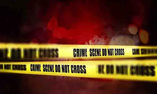 Panjagutta में महिला ने कथित तौर पर अपने बेटे की गला घोंटकर हत्या कर दी Panjagutta में महिला ने कथित तौर पर अपने बेटे की गला घोंटकर हत्या कर दी