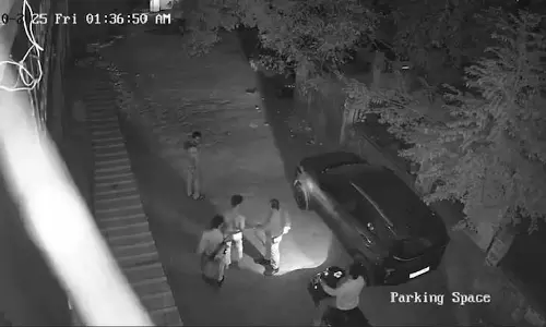 Bhopal में दोस्तों के साथ पार्टी कर रहे बीटेक छात्र की पुलिस की पिटाई से मौत