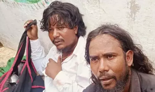 डोंगरगढ़ में दो संदिग्ध गिरफ्तार, बच्चा चोरी करने की कोशिश डोंगरगढ़ में दो संदिग्ध गिरफ्तार, बच्चा चोरी करने की कोशिश