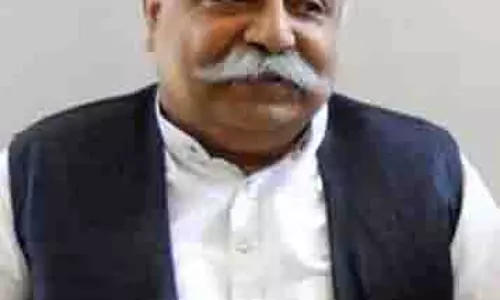 Sadhotra ने राजभवन के प्रवक्ता के रूप में कार्य करने के लिए विपक्ष के नेता सुनील शर्मा की आलोचना की Sadhotra ने राजभवन के प्रवक्ता के रूप में कार्य करने के लिए विपक्ष के नेता सुनील शर्मा की आलोचना की
