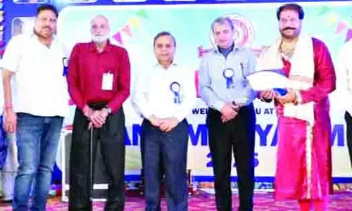 Nrityashree Deepak Dutta ने मोहयाल रतन सम्मान प्रदान किया