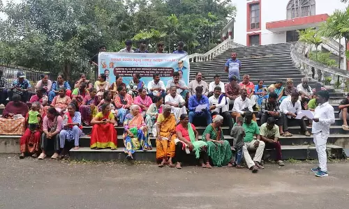 Shivamogga : हक्कीपिक्की समुदाय का विरोध प्रदर्शन
