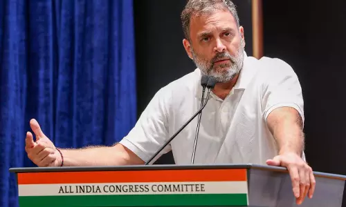 राजनीतिक मंच से महिला प्रतिनिधित्व और मीडिया की भूमिका पर चर्चा