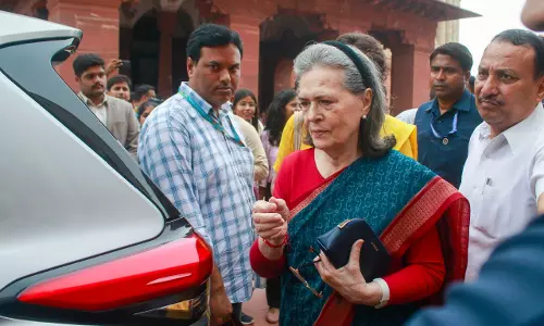 IPS अधिकारी की आत्महत्या पर सोनिया गांधी का बयान IPS अधिकारी की आत्महत्या पर सोनिया गांधी का बयान