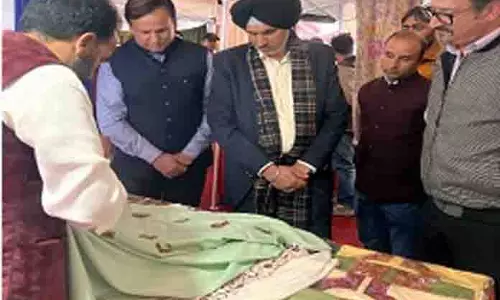 वाणिज्य सचिव सूचना एवं संचार ने Budgam में तीन दिवसीय क्रेता-विक्रेता बैठक का उद्घाटन किया वाणिज्य सचिव सूचना एवं संचार ने Budgam में तीन दिवसीय क्रेता-विक्रेता बैठक का उद्घाटन किया