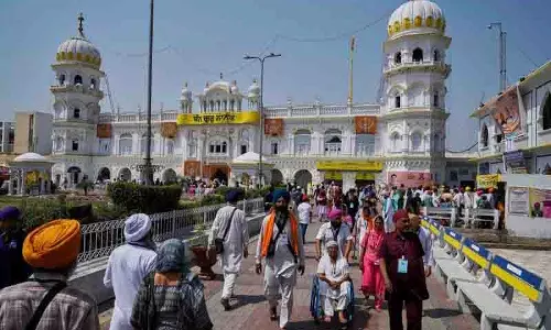 Sikh तीर्थयात्रियों की पाकिस्तान यात्रा पर केंद्र के फैसले का स्वागत