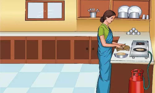 Vastu Tips: किचन में लगाएं ये खास तस्वीर, घर में बढ़ेगा सौभाग्य और धन-दौलत Vastu Tips: किचन में लगाएं ये खास तस्वीर, घर में बढ़ेगा सौभाग्य और धन-दौलत