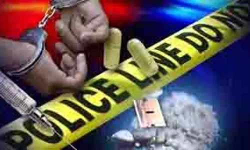 Mumbai: सांताक्रूज़ में 5.23 करोड़ रुपये की कोकीन जब्त Mumbai: सांताक्रूज़ में 5.23 करोड़ रुपये की कोकीन जब्त