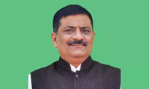 जेडीयू के संजय कुमार झा ने तेजस्वी यादव की “हर परिवार को नौकरी” योजना पर साधा निशाना