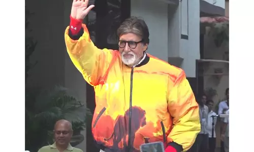 Amitabh Bachchan ने प्रशंसकों का धन्यवाद किया, जन्मदिन की शुभकामनाएं स्वीकार कीं Amitabh Bachchan ने प्रशंसकों का धन्यवाद किया, जन्मदिन की शुभकामनाएं स्वीकार कीं