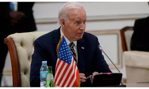 Joe Biden ने आक्रामक प्रोस्टेट कैंसर के लिए विकिरण चिकित्सा शुरू की Joe Biden ने आक्रामक प्रोस्टेट कैंसर के लिए विकिरण चिकित्सा शुरू की