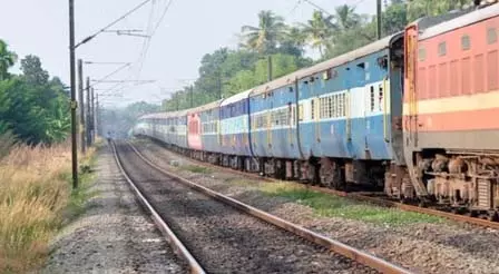 56 लाख के जेवरात के साथ चोर गिरफ्तार, चलती ट्रेन में पकड़ाया 56 लाख के जेवरात के साथ चोर गिरफ्तार, चलती ट्रेन में पकड़ाया