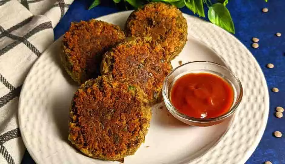 Masoor Dal Cutlets: शाम की चाय के साथ लें इस चटपटी डिश का मजा Masoor Dal Cutlets: शाम की चाय के साथ लें इस चटपटी डिश का मजा