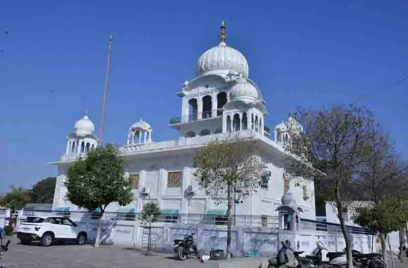 Fazilka Gurdwara चुनाव विवाद में झड़प Fazilka Gurdwara चुनाव विवाद में झड़प