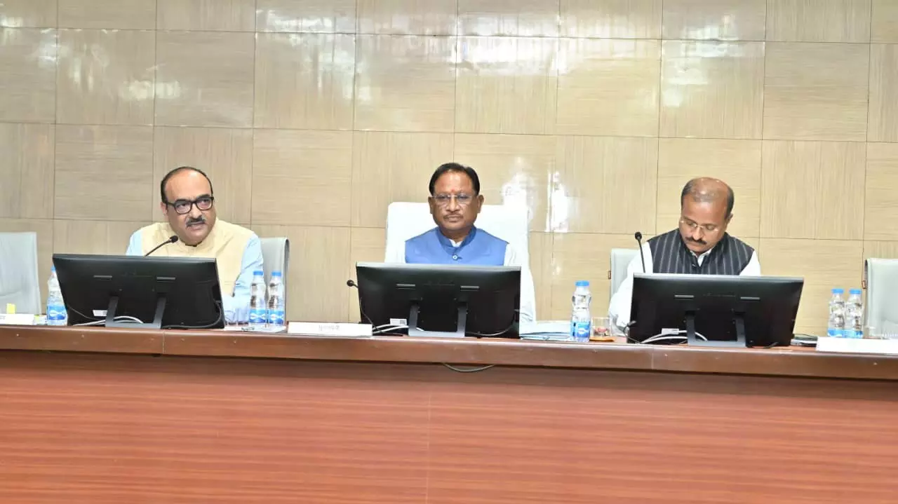 कलेक्टर को स्वास्थ्य विभाग की योजनाओं की नियमित समीक्षा करने के निर्देश कलेक्टर को स्वास्थ्य विभाग की योजनाओं की नियमित समीक्षा करने के निर्देश