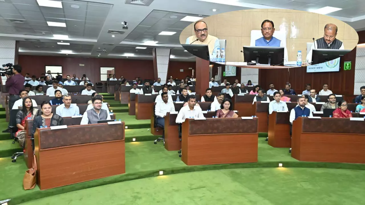कलेक्टर अजीत वसंत की तारीफ, कलेक्टर्स कॉन्फ्रेंस 2025 में सभी DM को मिले अहम निर्देश कलेक्टर अजीत वसंत की तारीफ, कलेक्टर्स कॉन्फ्रेंस 2025 में सभी DM को मिले अहम निर्देश
