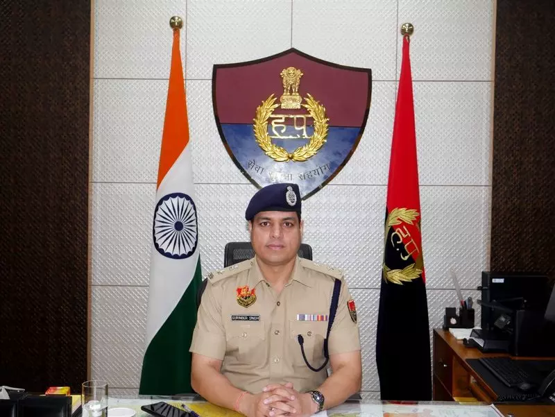 Haryana : भोरिया ने रोहतक एसपी का पदभार संभाला Haryana : भोरिया ने रोहतक एसपी का पदभार संभाला