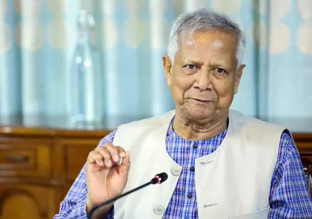 अपने आप को हिंदू मत कहो... मुहम्मद यूनुस ने बांग्लादेशी हिंदुओं पर हिंसा की खबरों को बताया झूठ अपने आप को हिंदू मत कहो... मुहम्मद यूनुस ने बांग्लादेशी हिंदुओं पर हिंसा की खबरों को बताया झूठ