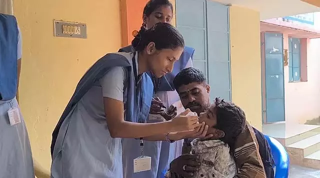 Tamil Nadu : 6 जिलों में विशेष पोलियो टीकाकरण शिविर Tamil Nadu : 6 जिलों में विशेष पोलियो टीकाकरण शिविर