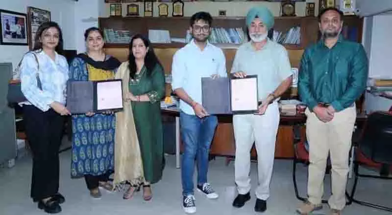 कृषि University ने विटामिन-डी से समृद्ध मशरूम पाउडर बनाने की तकनीक विकसित की कृषि University ने विटामिन-डी से समृद्ध मशरूम पाउडर बनाने की तकनीक विकसित की