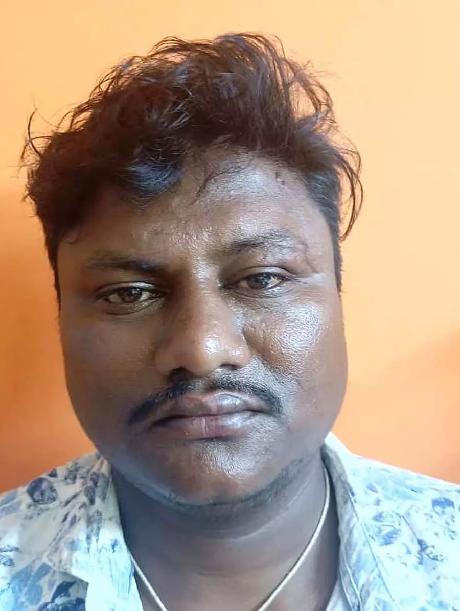 Rattihalli : बाइक से 1.40 लाख चुराने के आरोप में चोर गिरफ्तार Rattihalli : बाइक से 1.40 लाख चुराने के आरोप में चोर गिरफ्तार