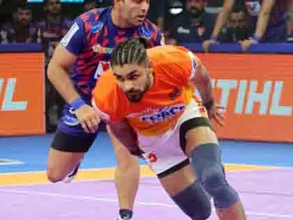 PKL 12: जीत के बाद अजय ठाकुर ने की असलम इनामदार की तारीफ PKL 12: जीत के बाद अजय ठाकुर ने की असलम इनामदार की तारीफ