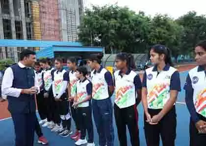 केंद्रीय मंत्री मंडाविया ने खेल पारिस्थितिकी तंत्र के लिए कोचों की सराहना की केंद्रीय मंत्री मंडाविया ने खेल पारिस्थितिकी तंत्र के लिए कोचों की सराहना की