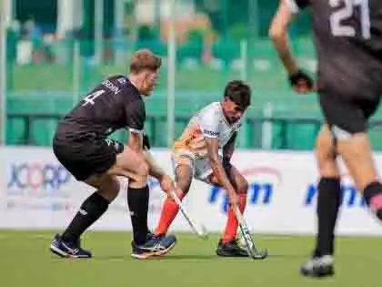 Sultan of Johor Cup: भारत ने न्यूजीलैंड को 4-2 से हराया Sultan of Johor Cup: भारत ने न्यूजीलैंड को 4-2 से हराया