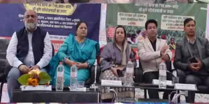 Sakina ने वैज्ञानिक संस्थानों और कृषक समुदाय के बीच अधिक सहयोग का आह्वान किया Sakina ने वैज्ञानिक संस्थानों और कृषक समुदाय के बीच अधिक सहयोग का आह्वान किया