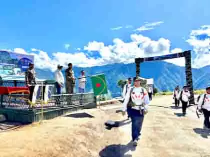Arunachal: अथुपोपु के लिए 20 दिवसीय संयुक्त नागरिक-सैन्य यात्रा शुरू Arunachal: अथुपोपु के लिए 20 दिवसीय संयुक्त नागरिक-सैन्य यात्रा शुरू