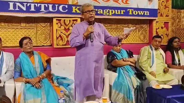 Manas ने खड़गपुर में पार्टी के गुटीय संघर्ष की आलोचना की Manas ने खड़गपुर में पार्टी के गुटीय संघर्ष की आलोचना की