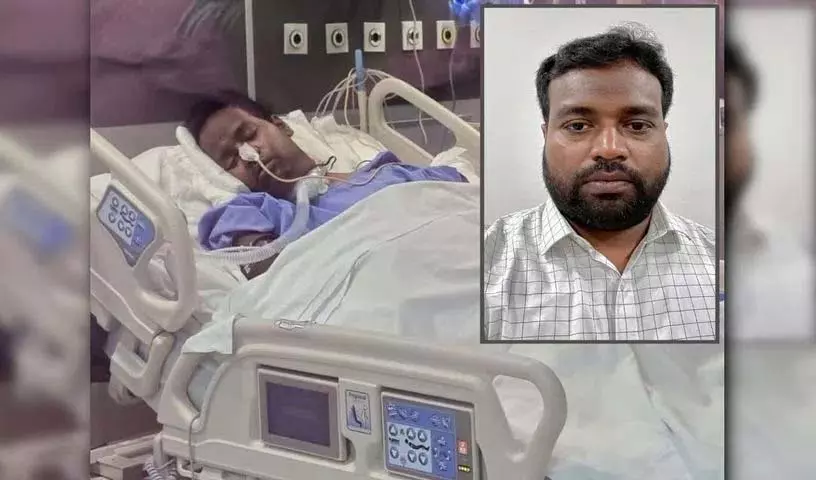 Karimnagar: कोमा में Gulf प्रवासी लोकिनी कृष्णा मूर्ति को Riyadh से Hyderabad लाने की तैयारी, Deccan Hospital में किया जाएगा भर्ती Karimnagar: कोमा में Gulf प्रवासी लोकिनी कृष्णा मूर्ति को Riyadh से Hyderabad लाने की तैयारी, Deccan Hospital में किया जाएगा भर्ती