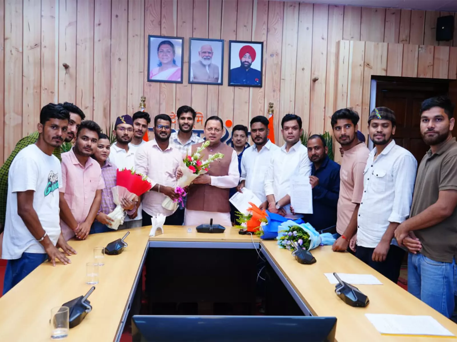 Tripura: पानीसागर में मृत शिशु मिला, पड़ोसी गिरफ्तार Tripura: पानीसागर में मृत शिशु मिला, पड़ोसी गिरफ्तार