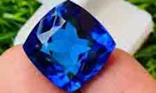 Lucky Gemstone:  4 रत्न देते हैं करियर में शानदार तरक्की, पहनने वाला बन सकता है रातोंरात अमीर