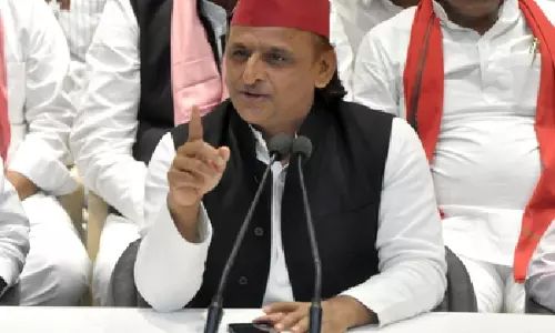 Lucknow: सपा ने फेसबुक पेज बंद होने पर गड़बड़ी का आरोप लगाया Lucknow: सपा ने फेसबुक पेज बंद होने पर गड़बड़ी का आरोप लगाया