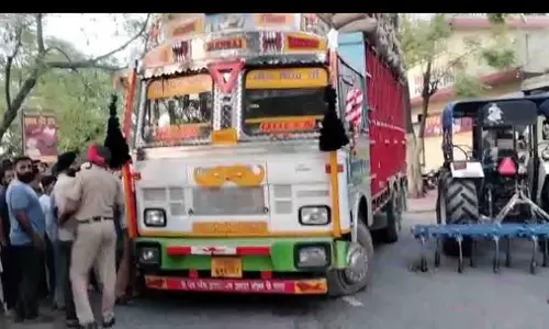 Punjab:बस का इंतजार कर रही 16 वर्षीय लड़की को ओवरलोड ट्रक ने रौंदा