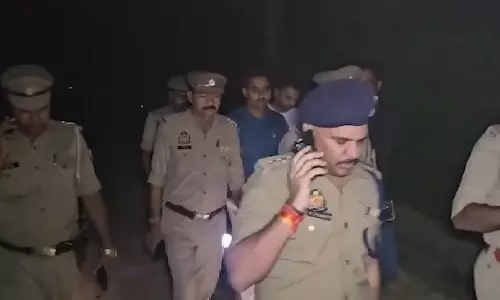Lucknow में नाबालिग से सामूहिक बलात्कार, 5 में से 2 आरोपी पुलिस हिरासत में Lucknow में नाबालिग से सामूहिक बलात्कार, 5 में से 2 आरोपी पुलिस हिरासत में