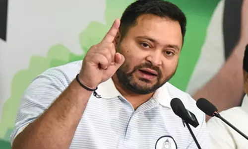 राजद में चुनावी रणनीति पर तेजस्वी और जगदानंद ने की बातचीत राजद में चुनावी रणनीति पर तेजस्वी और जगदानंद ने की बातचीत