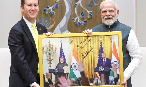 PM Modi और ट्रंप द्वारा स्थापित संबंधों को अमेरिकी राजदूत ने अहम बताया PM Modi और ट्रंप द्वारा स्थापित संबंधों को अमेरिकी राजदूत ने अहम बताया
