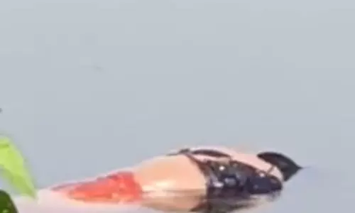 मां-बेटी की लाश मिली, तालाब से पुलिस ने निकाला शव